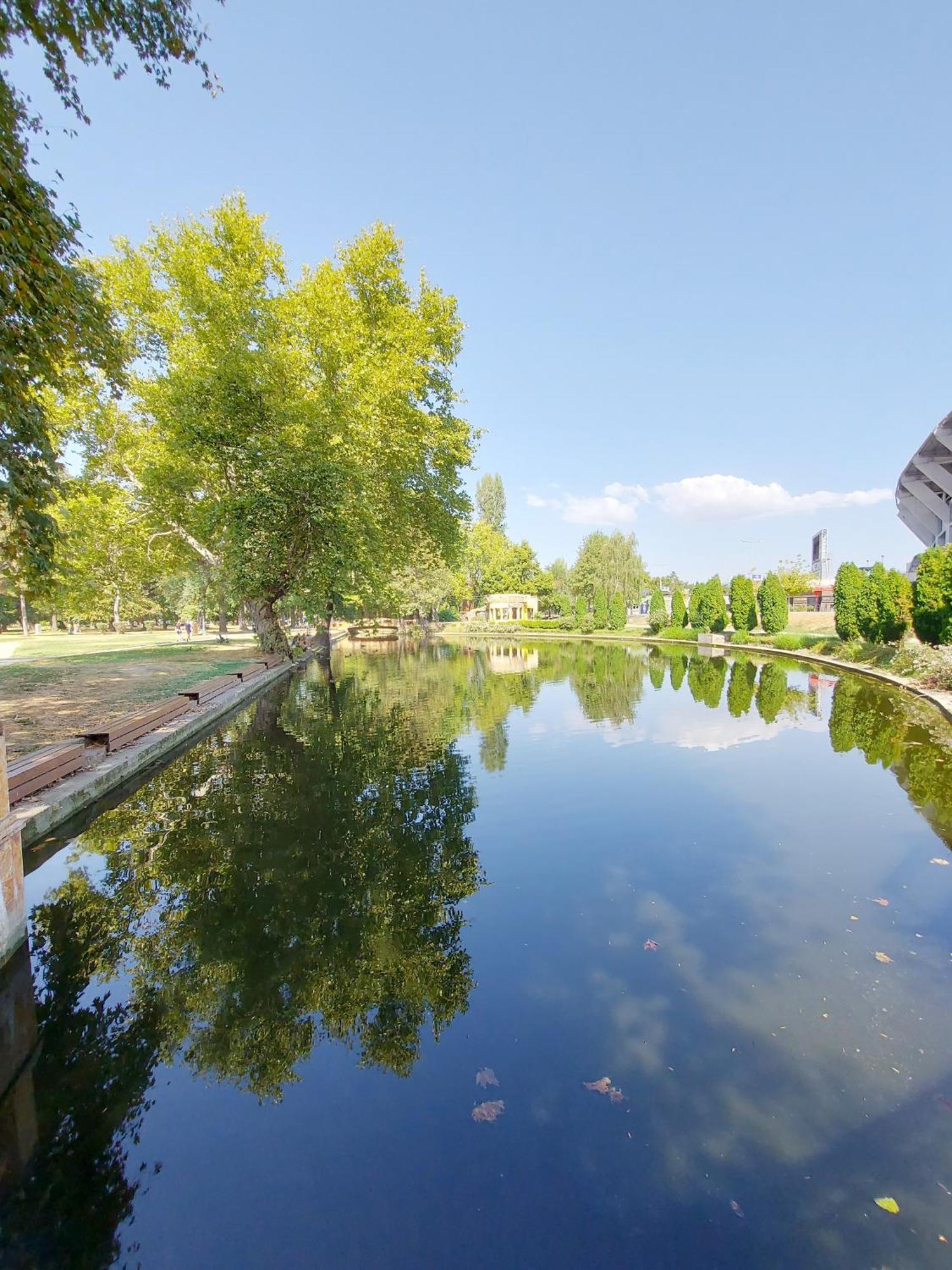 The Circle Apartment Скопье Экстерьер фото